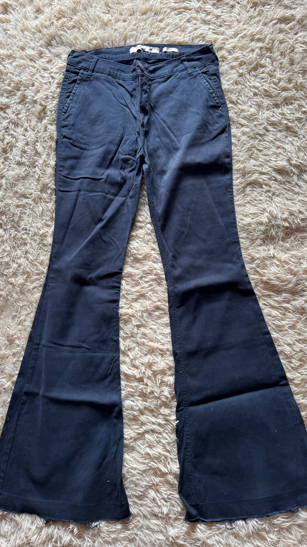 Calça Hering Flare Azul Marinho Texturizada