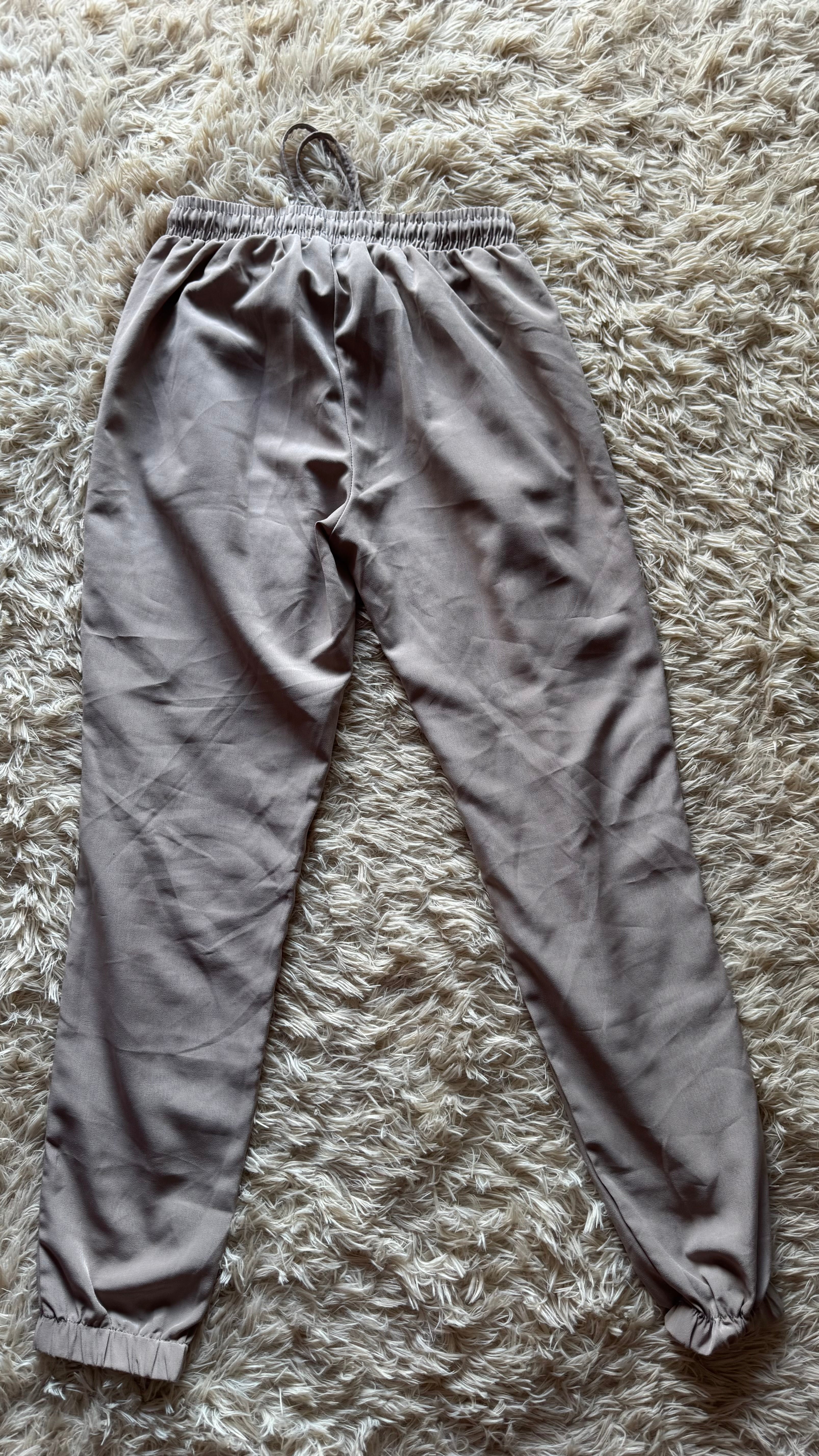 Calça Jogger Bege com Bolso