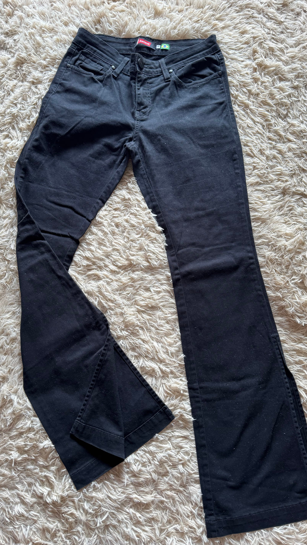 Calça Flare Jean Darrot Preta com Fenda Lateral
