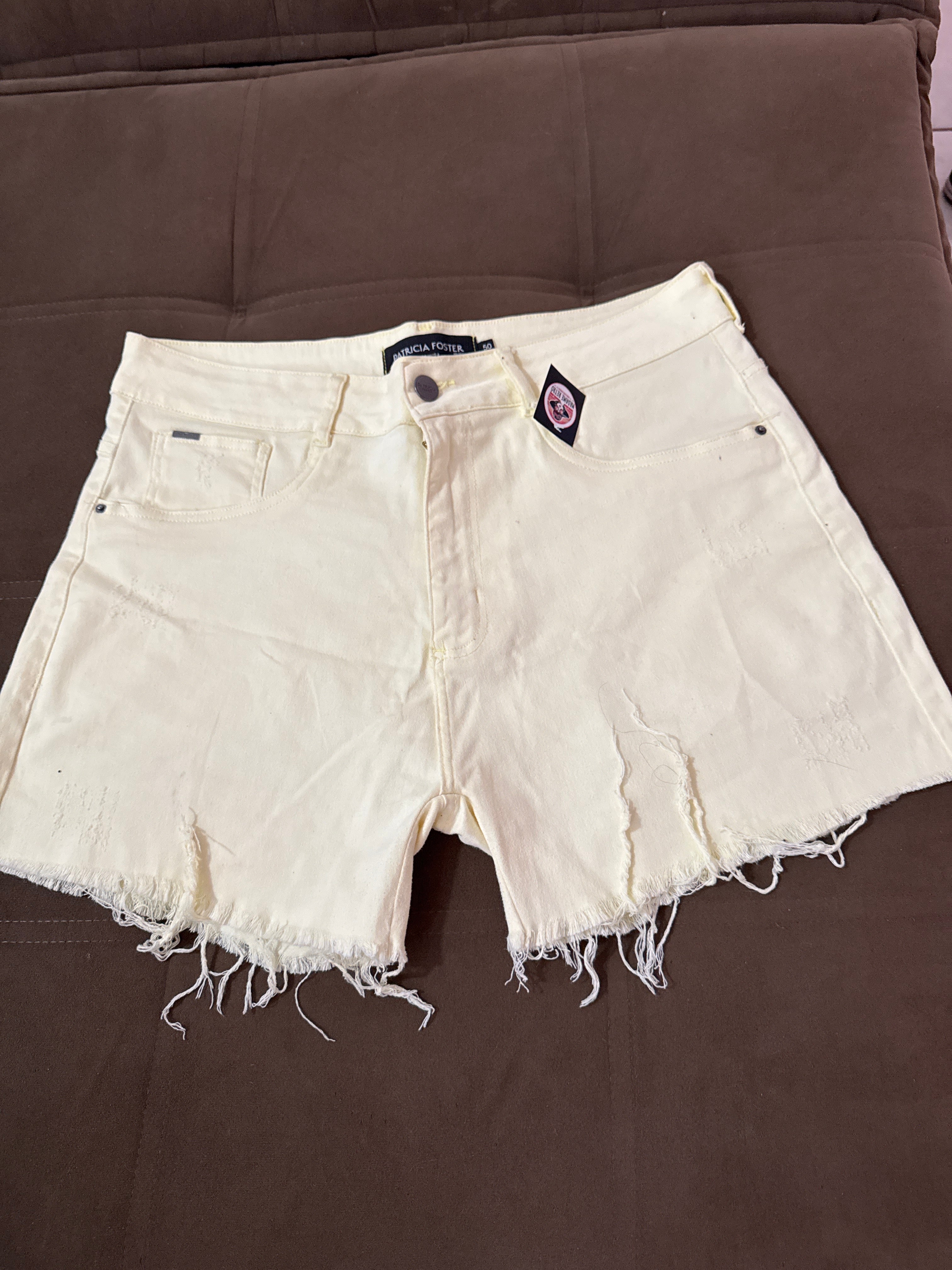 Bermuda Patricia Foster Amarelo Claro Plus Size 50