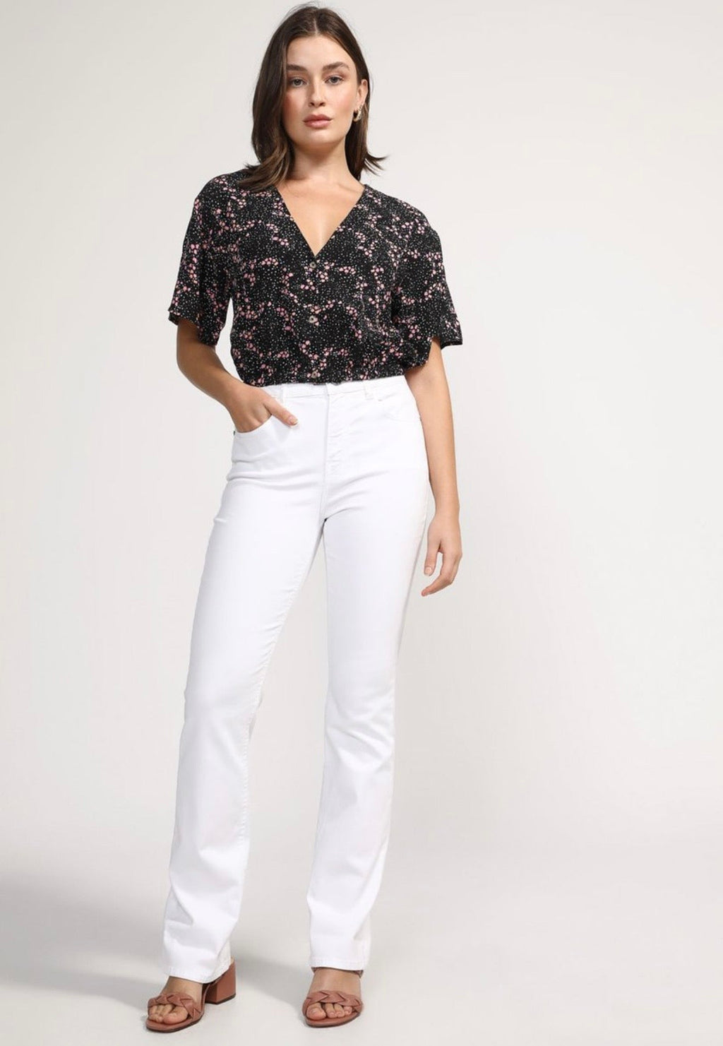 Blusa Hering Floral Preta