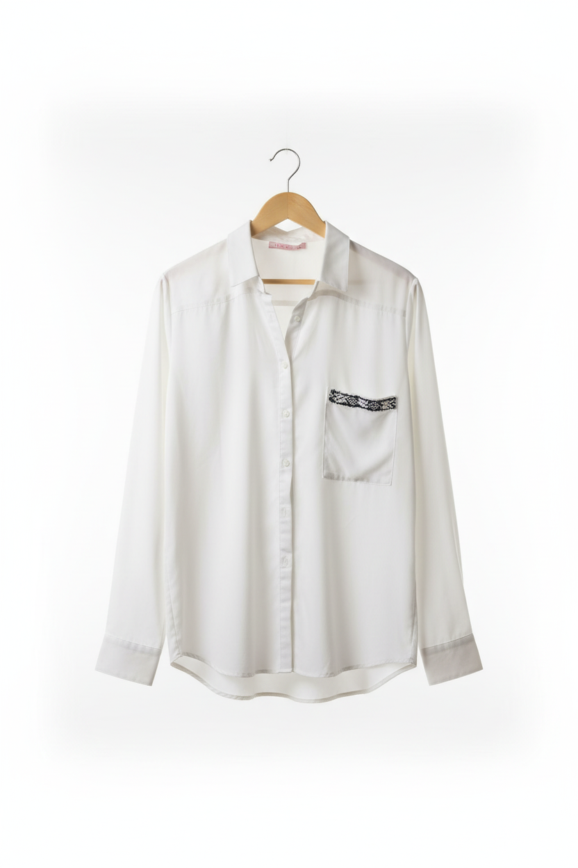 Camisa Branca com Detalhe Estampado