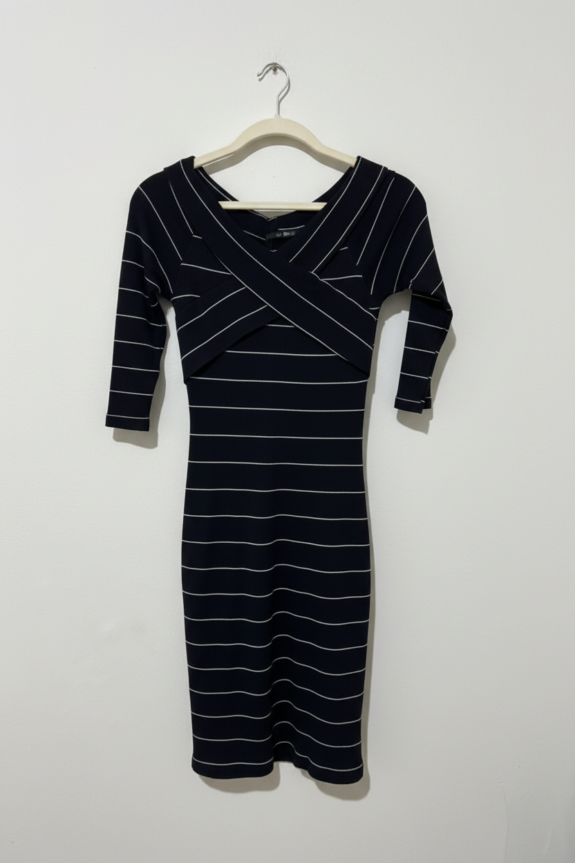 Vestido Preto Listrado - POOL