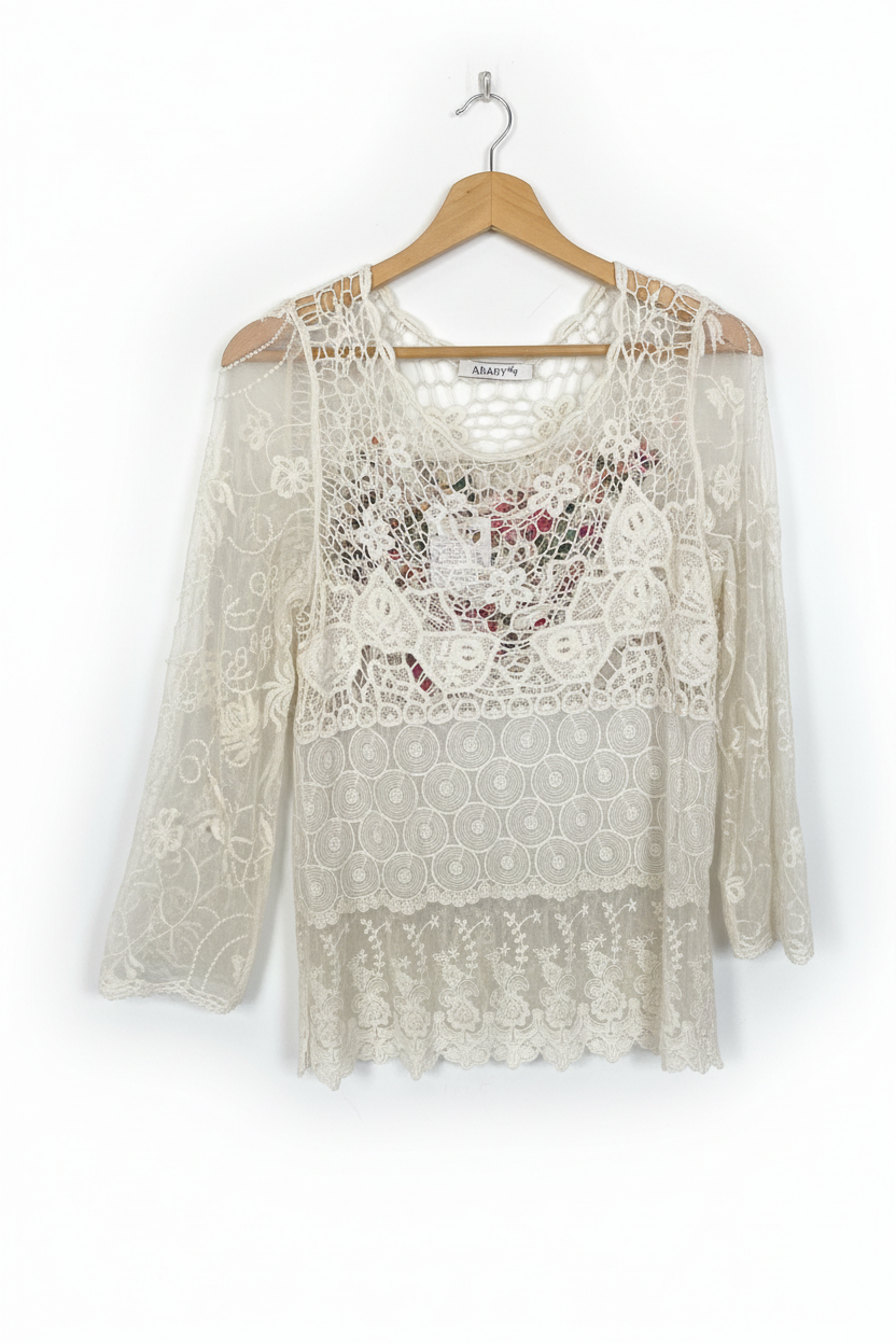 Saída de Renda Branca com Padrões Mistos e Manga Longa - ANANY