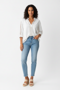 Blusa Branca de Renda com Crochê